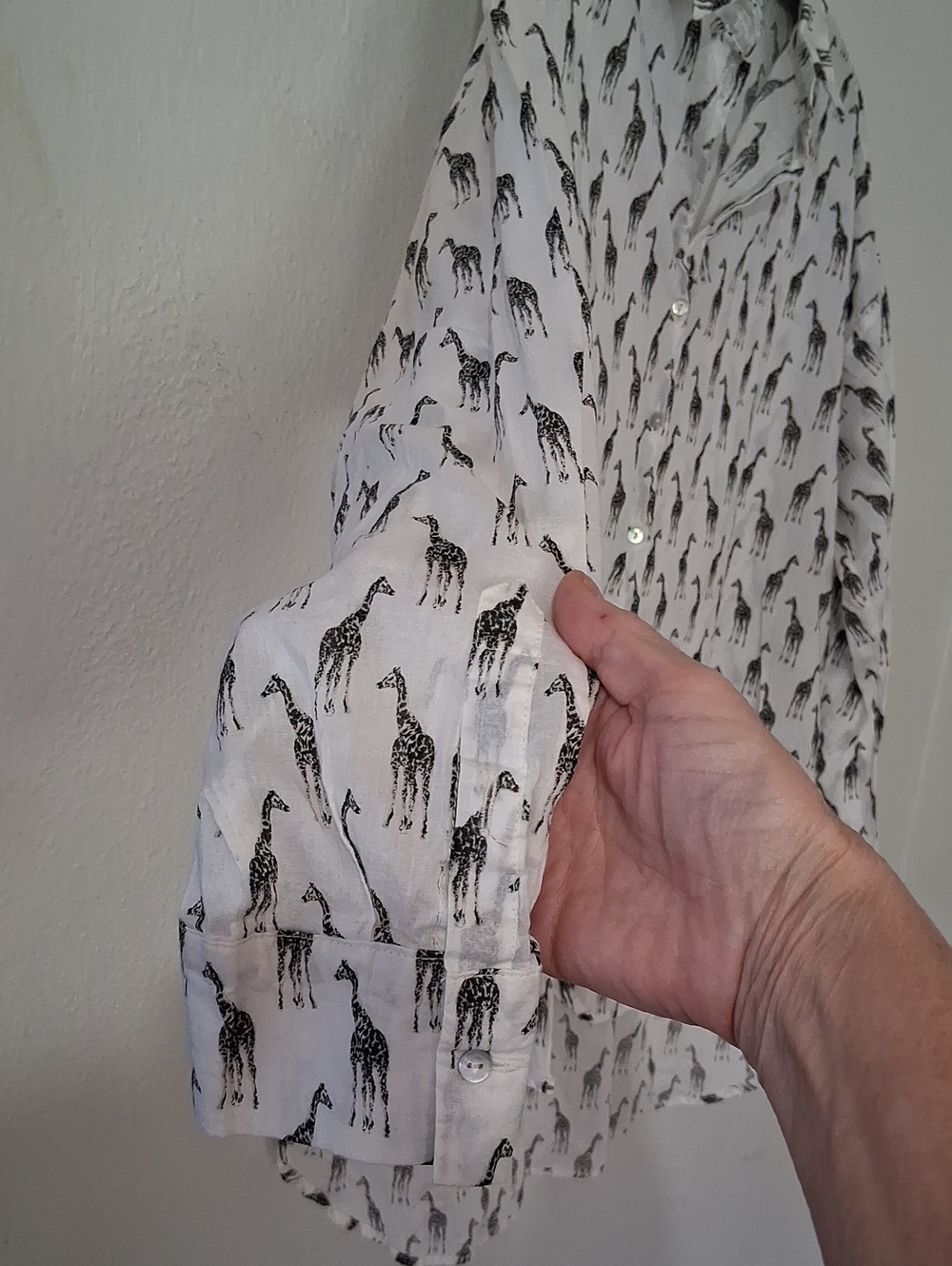 White Giraffe-Print Shell Button-Up Blouse - Picture 6 of 7